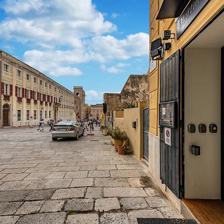 Suite Martini Al Castello カリアリ エクステリア 写真